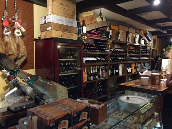 Entrevinos Taberna